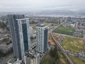 13428-13105 105 Ave in Surrey, BC - Building Photo