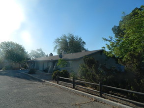 13523 Rancherias Rd in Apple Valley, CA - Building Photo - Building Photo