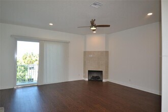 5732 Biscayne Ct in New Port Richey, FL - Building Photo - Building Photo