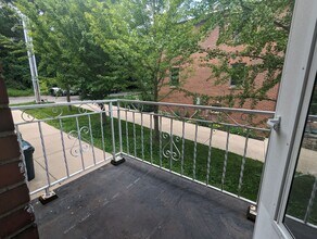 3118 Harvey St-Unit -2 in Madison, WI - Foto de edificio - Building Photo