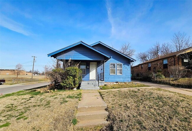 property at 1501 NE 17th St