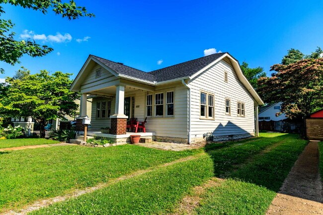 1806 Russell St in Nashville, TN - Building Photo - Building Photo