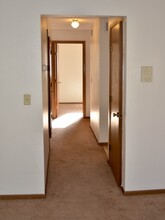 1583 11th Ave, Unit 1583 #4 in Newport, MN - Building Photo - Building Photo