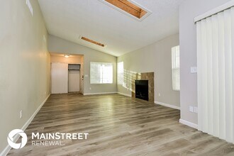 109 Parrish Ln in Las Vegas, NV - Building Photo - Building Photo