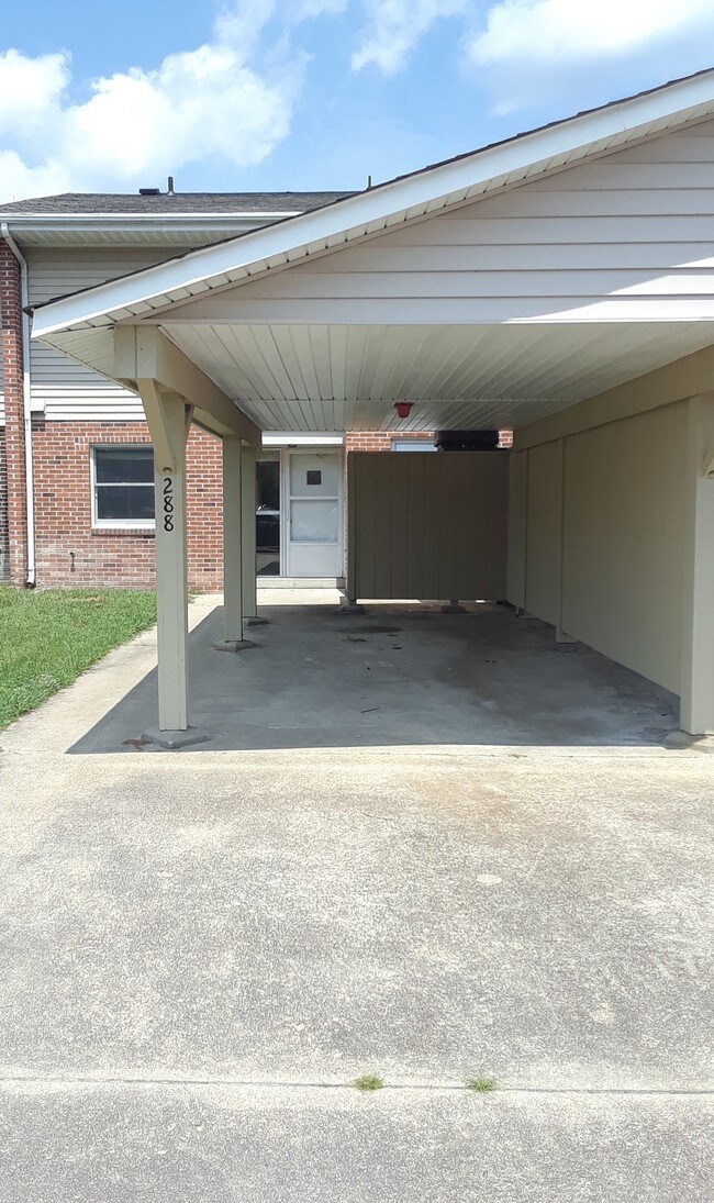 272 Gulfstream Dr-Unit -272 Gulfstream Dr in Elizabeth City, NC - Foto de edificio - Building Photo