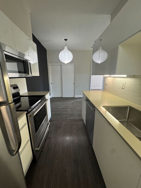 69 Shoreline Ct in Richmond, CA - Building Photo
