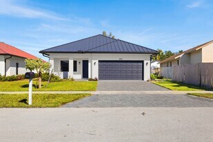 2311 Zeder Ave in Delray Beach, FL - Building Photo