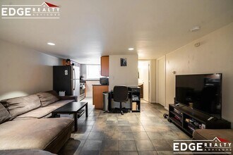 2 Hingham St, Unit 8B in Cambridge, MA - Building Photo - Building Photo