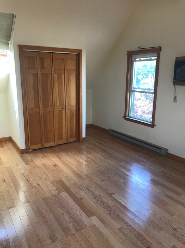 property at 12 Lincoln Rd