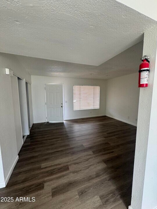 156 N May in Mesa, AZ - Building Photo
