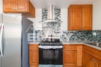 3652 Platt Ave in Lynwood, CA - Building Photo - Building Photo