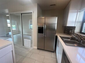 1109 E Broward Blvd in Fort Lauderdale, FL - Building Photo - Building Photo