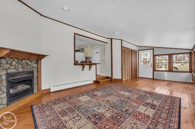 706 Townsend Dr in Algonac, MI - Building Photo - Building Photo