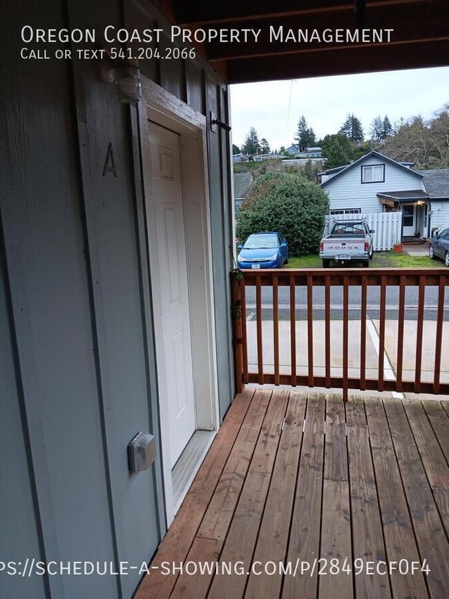 property at 170 SW Strawberry Ln