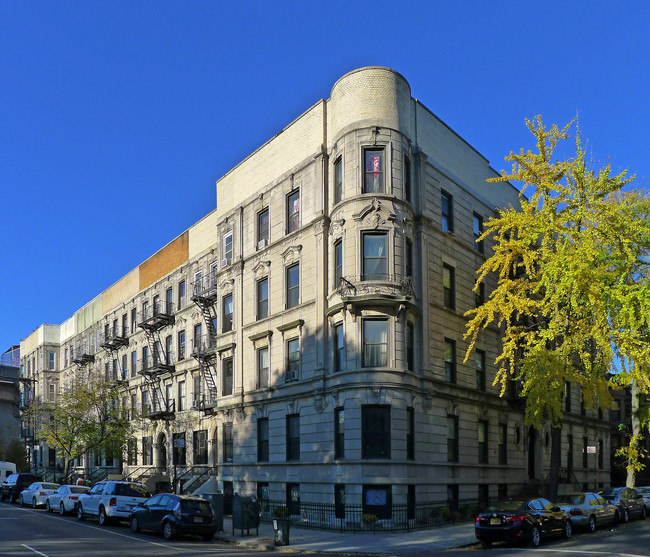 182 Prospect Park West in Brooklyn, NY - Building Photo - Building Photo