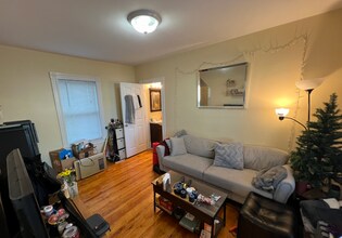 6 White Street Pl, Unit R in Cambridge, MA - Building Photo - Building Photo