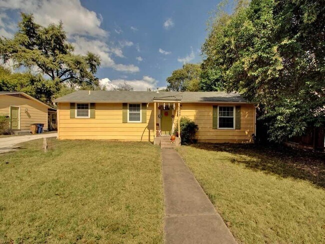610 Genard St in Austin, TX - Building Photo - Building Photo