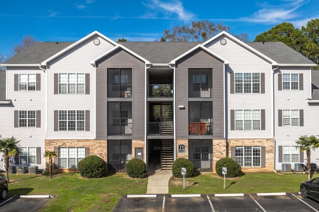 The Lakes at Nottingham in Pensacola, FL - Building Photo - Building Photo