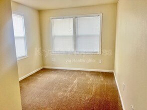 468 Military E-Unit -1/2 in Benicia, CA - Building Photo - Building Photo