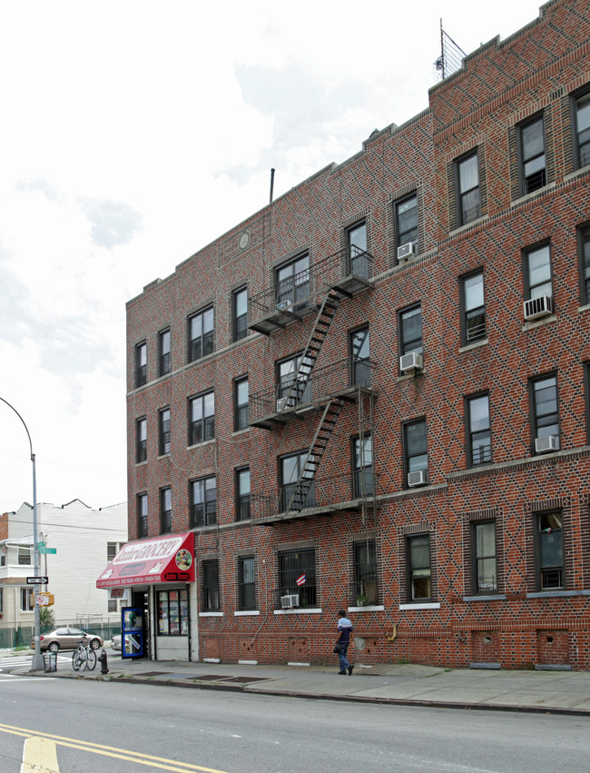 2786 Pitkin Ave in Brooklyn, NY - Building Photo - Building Photo