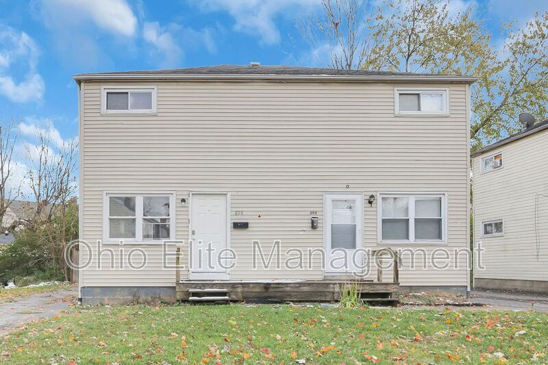 898 Racine Ave in Columbus, OH - Building Photo