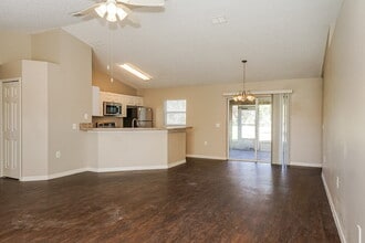 3164 Covington Dr N in Deltona, FL - Foto de edificio - Building Photo