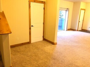 20000 Sorrento Pl in Bend, OR - Building Photo - Building Photo