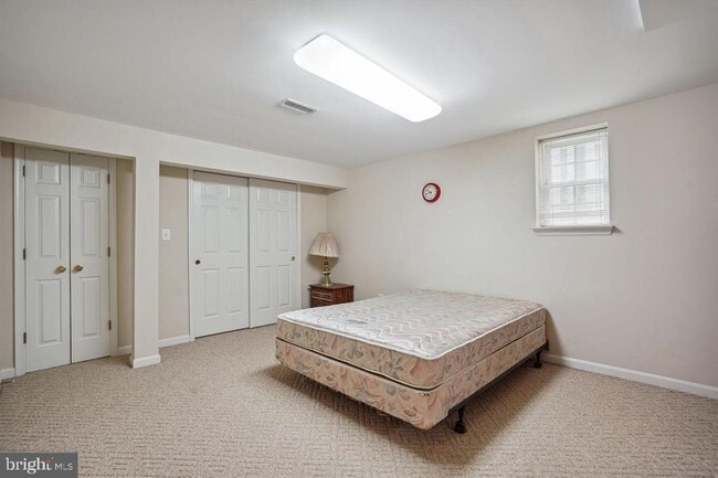 6136 Deer Ridge Trail in Springfield, VA - Building Photo - Building Photo