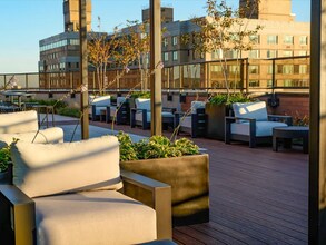 175 E 96th St in New York, NY - Foto de edificio - Building Photo