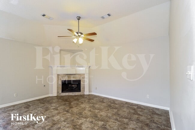 1535 Far Dr in Cordova, TN - Foto de edificio - Building Photo