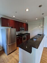 5611 5th St NW, Unit 32 in Washington, DC - Foto de edificio - Building Photo