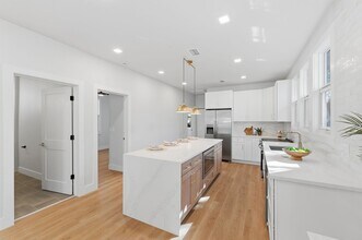 309 E Selma Ave in Tampa, FL - Foto de edificio - Building Photo