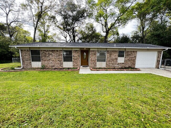property at 505 S Edgewood Cir