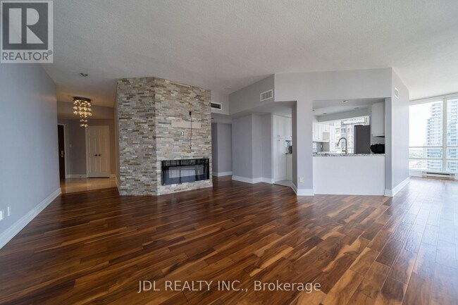 property at 45-1945 Kingsbridge Garden Cir