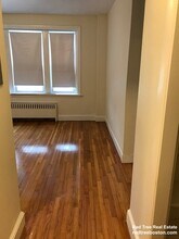 33 Lancaster Terrace, Unit 209 in Brookline, MA - Building Photo - Building Photo