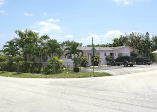 6130 Fillmore St in Hollywood, FL - Building Photo - Building Photo