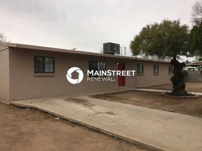 property at 2561 W Virginia St