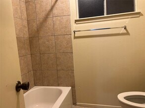 5535 Ashgate Dr in Spring, TX - Building Photo - Building Photo