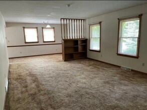 5203 W Ridge Rd in Erie, PA - Building Photo - Building Photo