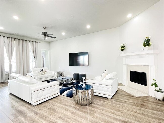 property at 18414 Kilbowie Pl
