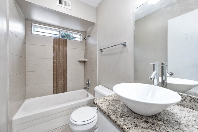 property at 1711 Fourcade St