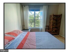 9490 Virginia Center Blvd in Vienna, VA - Building Photo