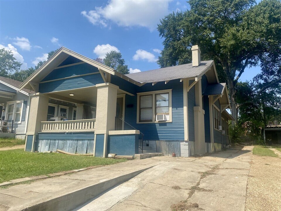 654 Merrick St in Shreveport, LA - Building Photo