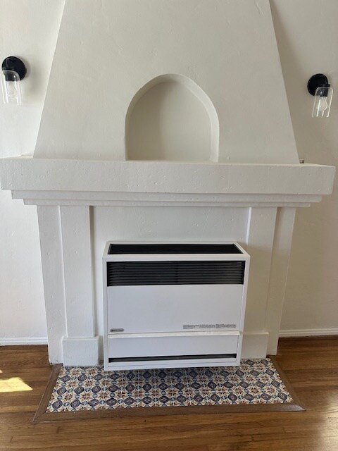 4237 Degnan Blvd in Los Angeles, CA - Building Photo