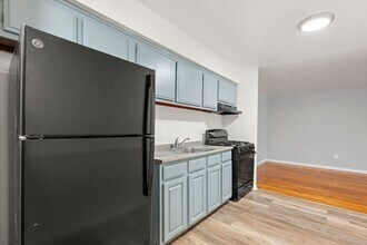 Professional Management, Modern, Large Apt in Newark, NJ - Foto de edificio - Interior Photo