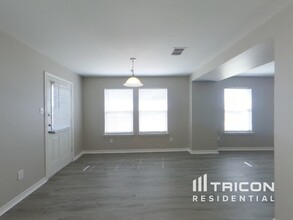 125 Southwestern Dr in Forney, TX - Building Photo - Building Photo