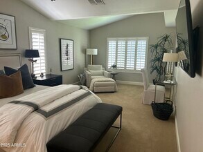 10360 E Sutton Dr in Scottsdale, AZ - Building Photo - Building Photo