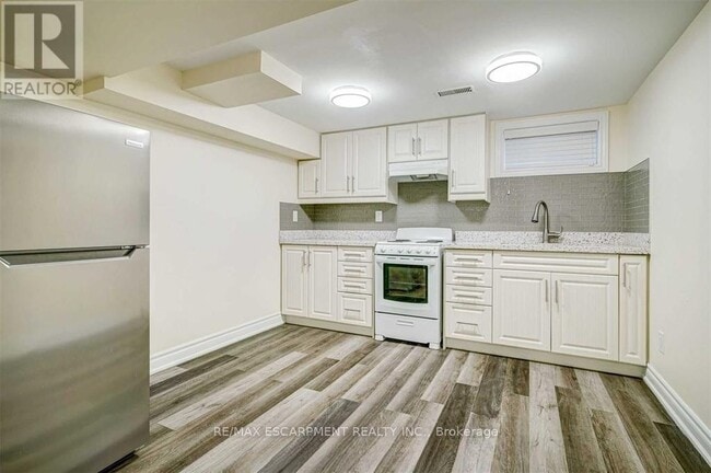 property at 42 Madron Cres