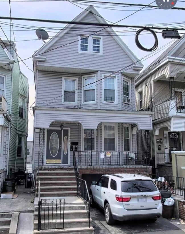 property at 175 Wegman Pkwy