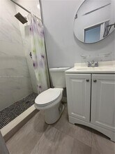 410 SW 69th Ave-Unit -3 in Miami, FL - Building Photo - Building Photo